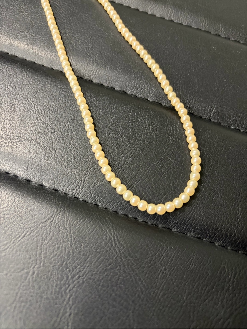 Classic Mini Pearl Necklace - Cream Pearls with Gold Clasp - Picture 3 of 3